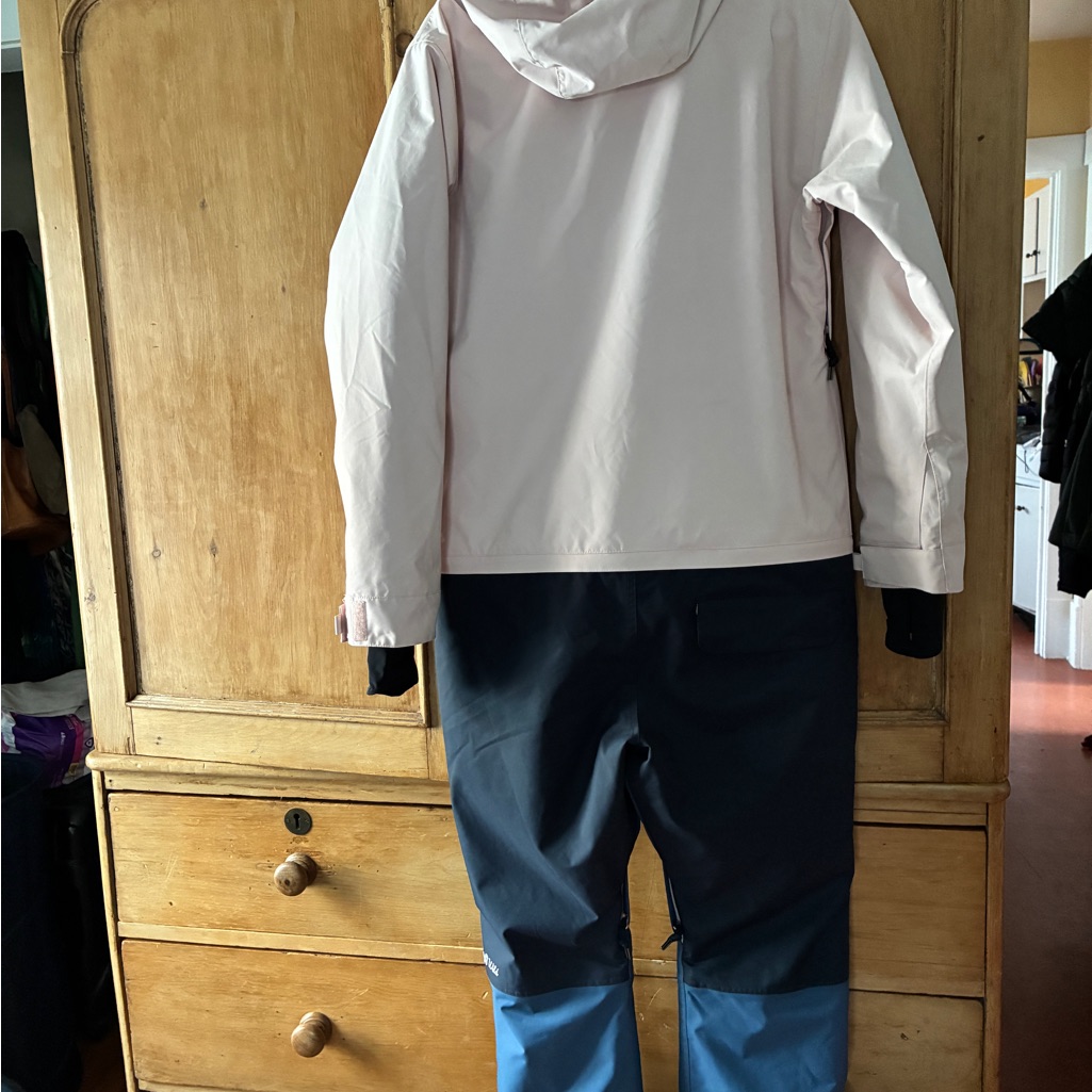 Women’s Airblaster Insulated Freedom Ski Snowboard Suit Size Medium — image 5 of 8